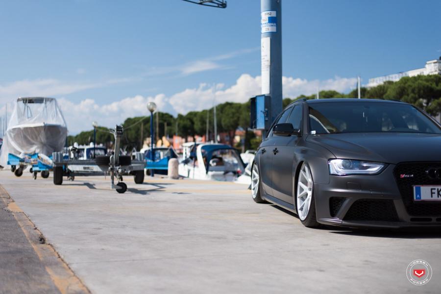 Детали экстерьера Audi RS4 Avant on Vossen Wheels (VPS-306) 2017 года  (фото 8 из 20)